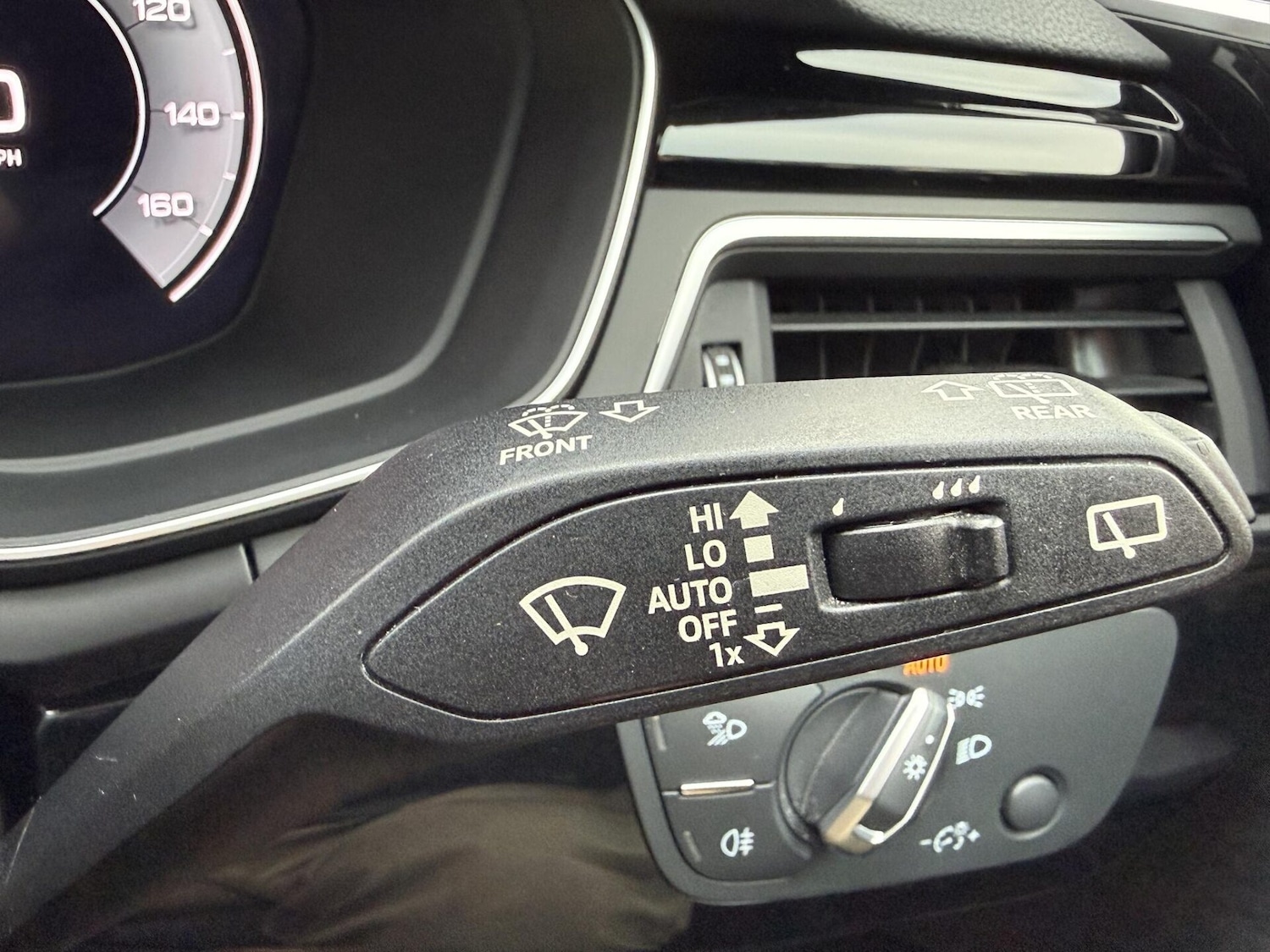 Used Audi A4 2020 for sale - 77071897: Photo 33