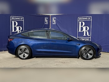 Used Tesla Model 3 2021 for sale - 76182566: Photo 4