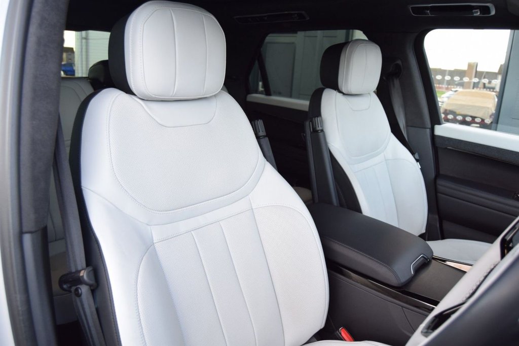 Used Land Rover Range Rover Sport 2023 for sale - 76784273: Photo 16