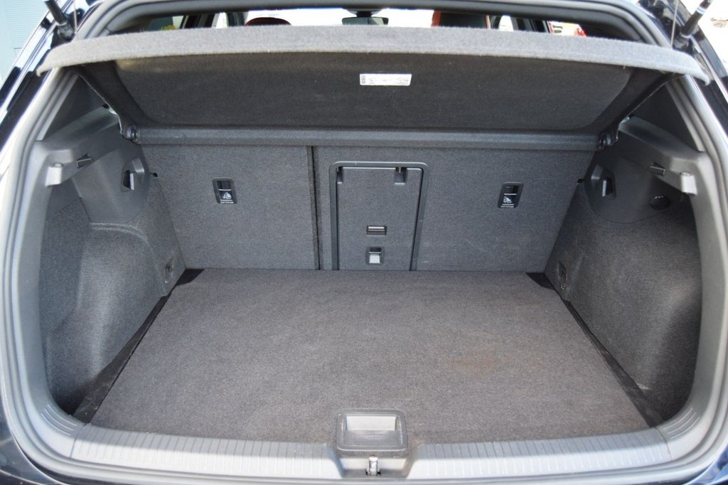 Used Volkswagen Golf 2023 for sale - 76267326: Photo 25