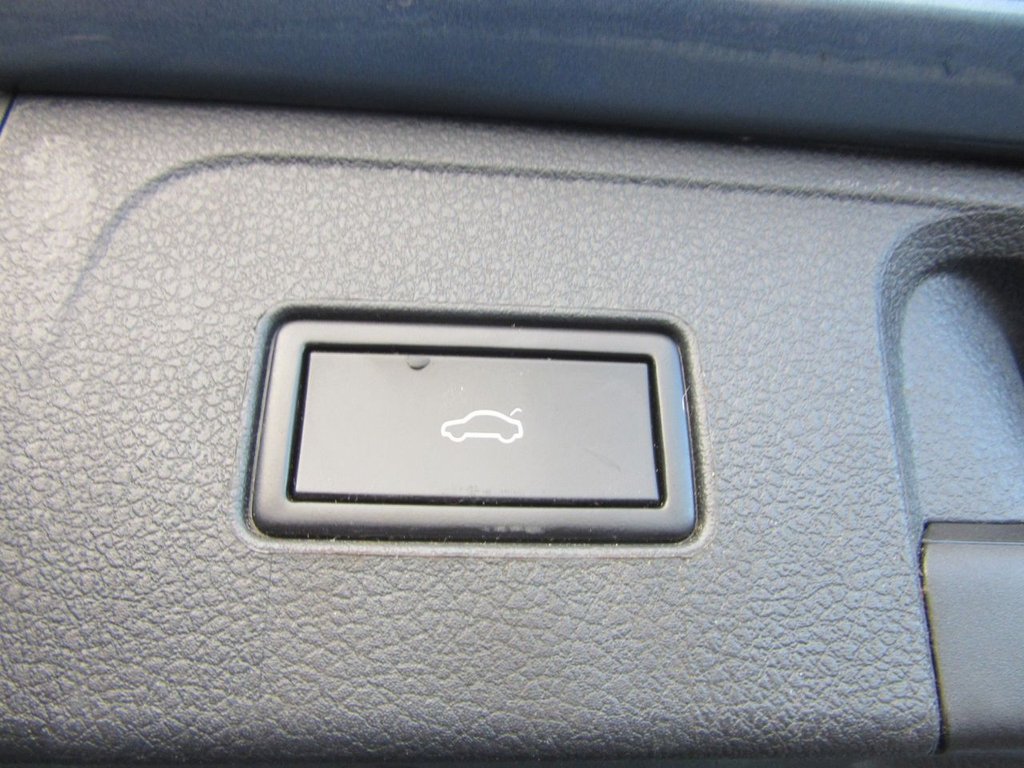 Used Volkswagen Passat 2016 for sale - 76923685: Photo 16