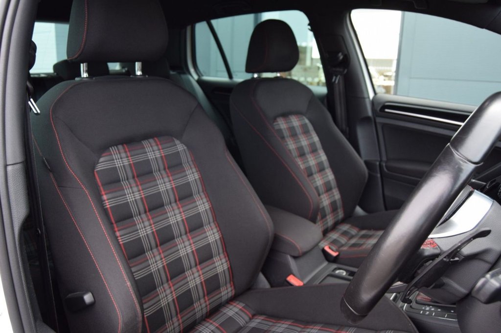 Used Volkswagen Golf 2017 for sale - 77927181: Photo 19