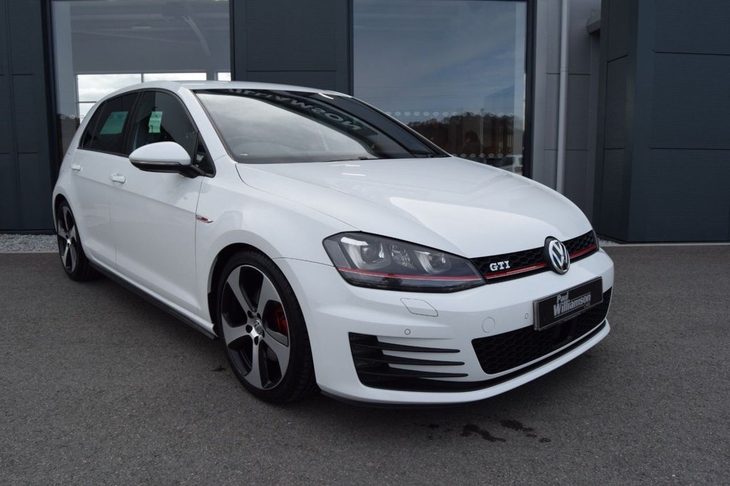 Used Volkswagen Golf 2017 for sale - 77927181: Photo 2