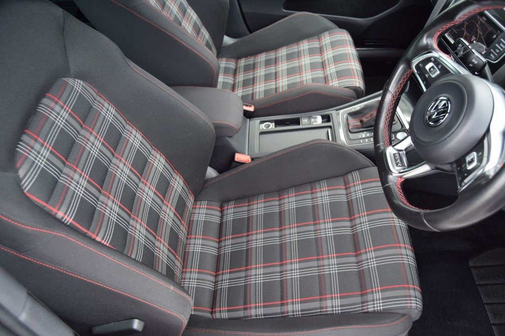 Used Volkswagen Golf 2017 for sale - 77927181: Photo 21