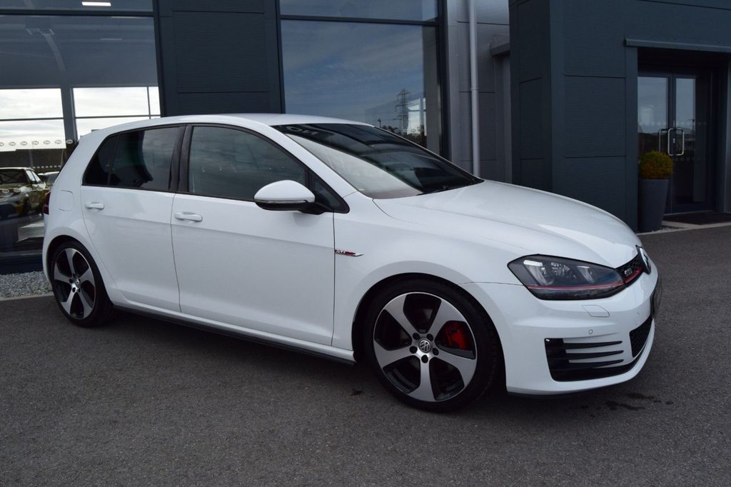 Used Volkswagen Golf 2017 for sale - 77927181: Photo 3