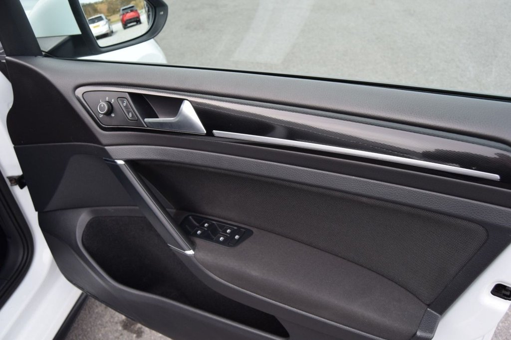 Used Volkswagen Golf 2017 for sale - 77927181: Photo 36