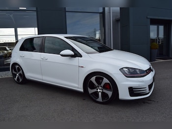 Used Volkswagen Golf 2017 for sale - 77927181: Photo