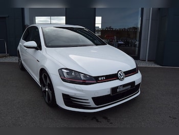 Used Volkswagen Golf 2017 for sale - 77927181: Photo