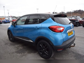 Used Renault Captur 2017 for sale - 77399848: Photo
