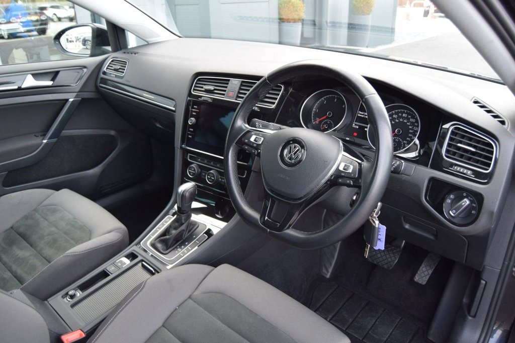 Used Volkswagen Golf 2020 for sale - 76132629: Photo 16