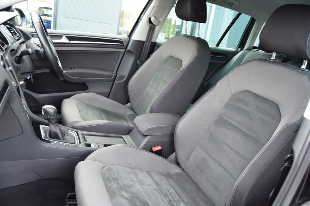 Used Volkswagen Golf 2020 for sale - 76132629: Photo 19