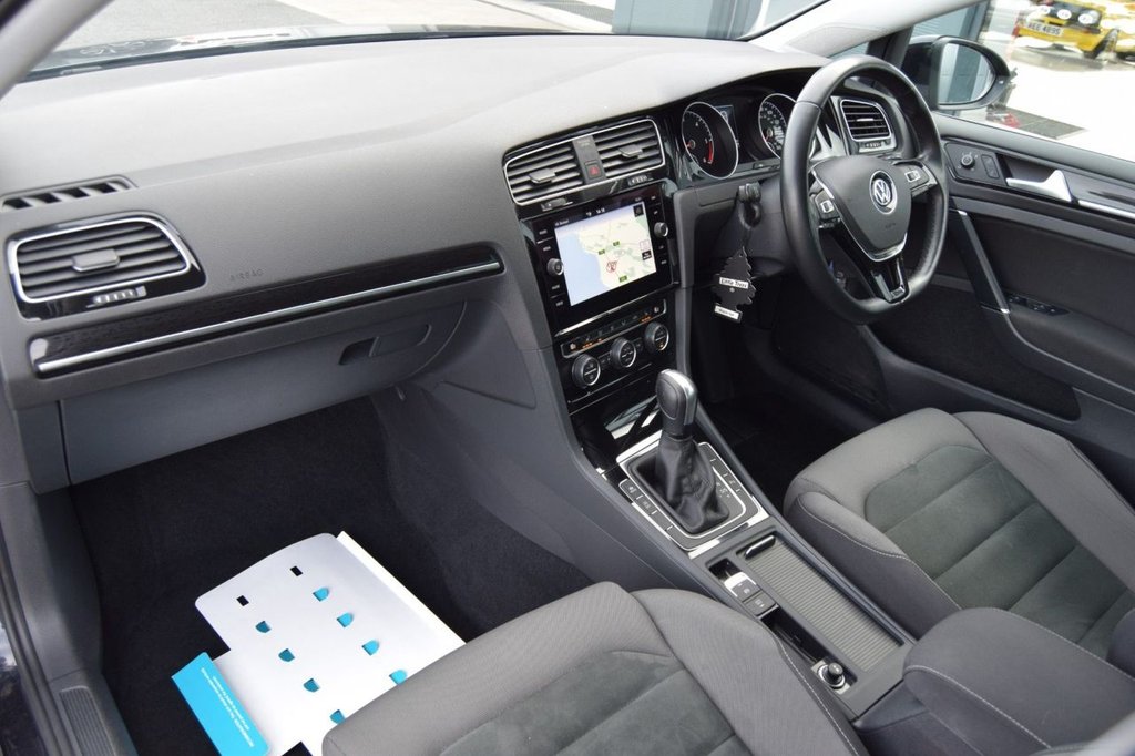 Used Volkswagen Golf 2020 for sale - 76132629: Photo 20