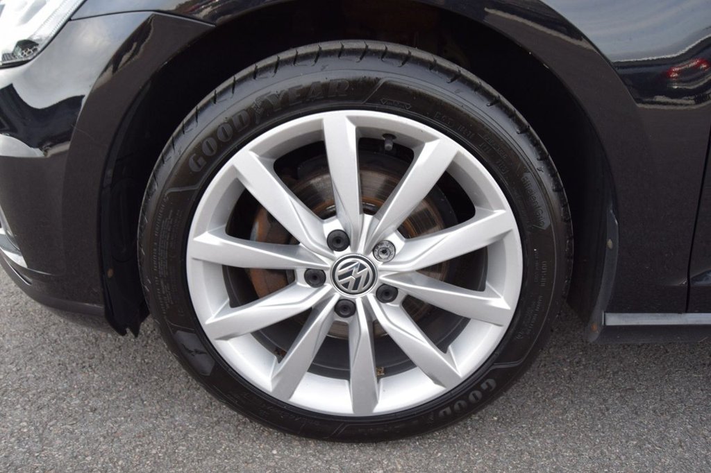 Used Volkswagen Golf 2020 for sale - 76132629: Photo 24