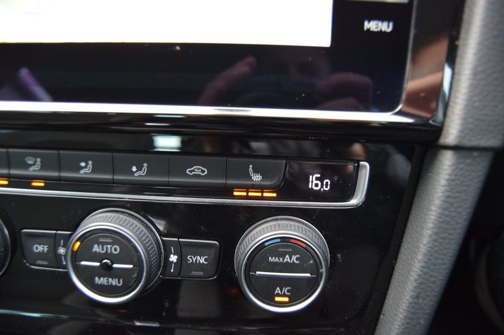 Used Volkswagen Golf 2020 for sale - 76132629: Photo 28