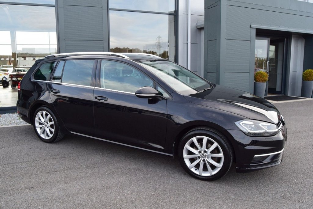 Used Volkswagen Golf 2020 for sale - 76132629: Photo 3
