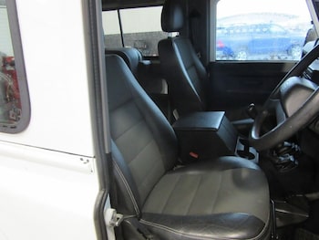 Used Land Rover Defender 2012 for sale - 76163129: Photo 4