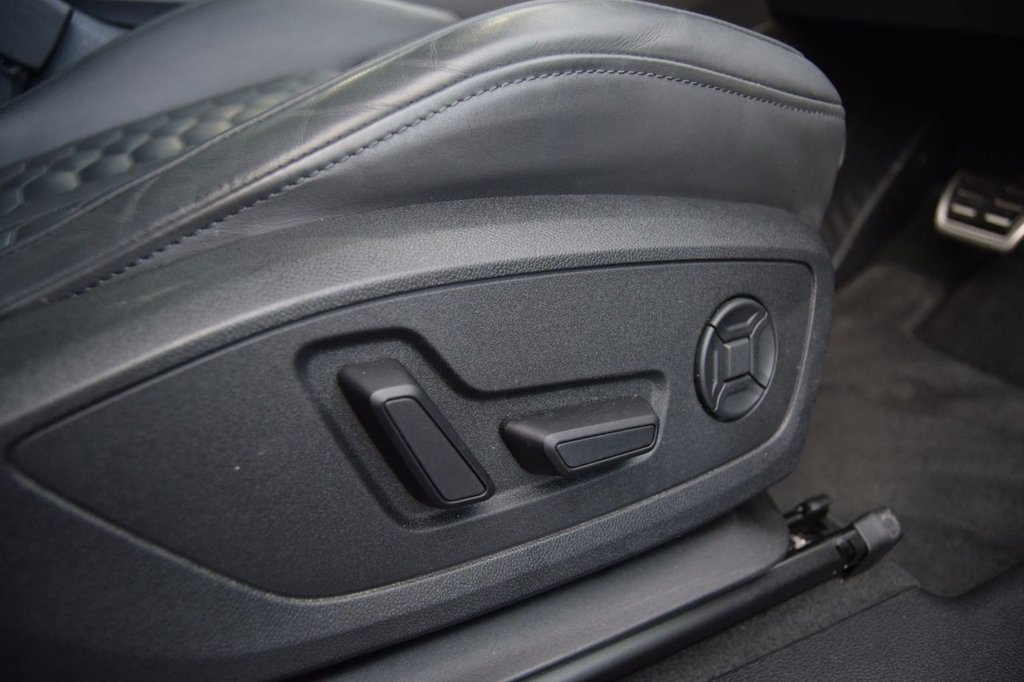 Used Audi RS Q3 2023 for sale - 76570553: Photo 37