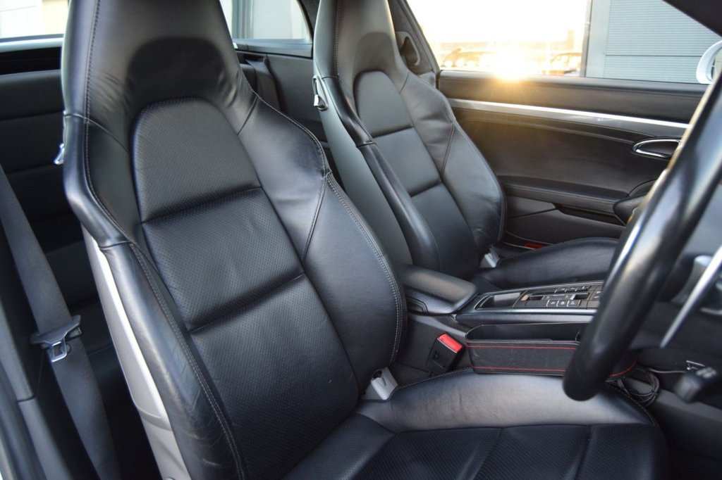 Used Porsche 911 2015 for sale - 76509425: Photo 15