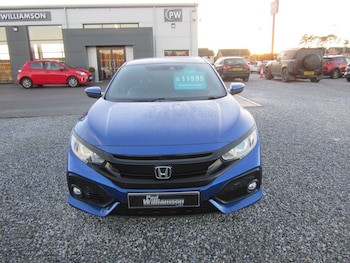 Used Honda Civic 2018 for sale - 77200306: Photo