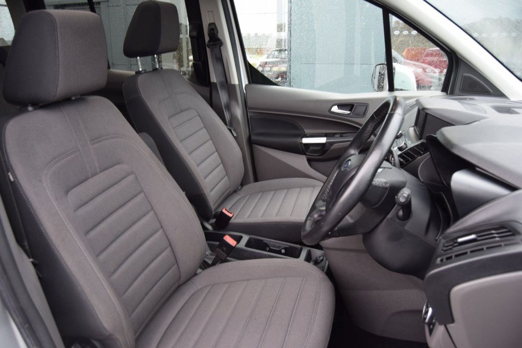 Used Ford Grand Tourneo Connect 2020 for sale - 76235580: Photo 16