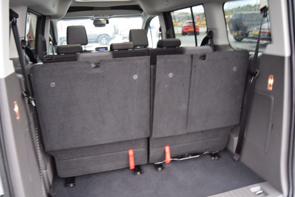 Used Ford Grand Tourneo Connect 2020 for sale - 76235580: Photo 23