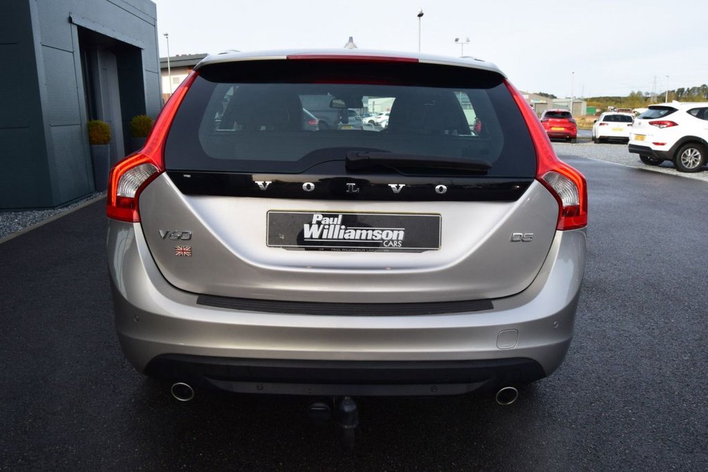 Used Volvo V60 2012 for sale - 76406969: Photo 10