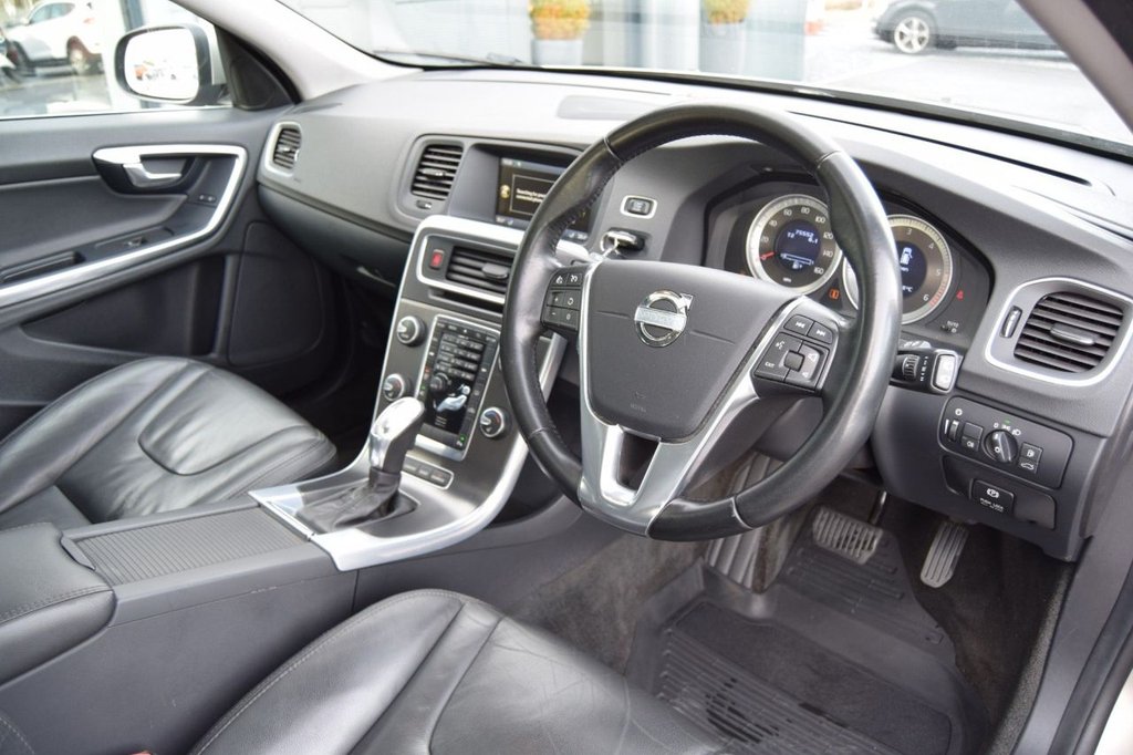 Used Volvo V60 2012 for sale - 76406969: Photo 13