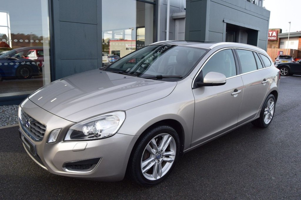 Used Volvo V60 2012 for sale - 76406969: Photo 14