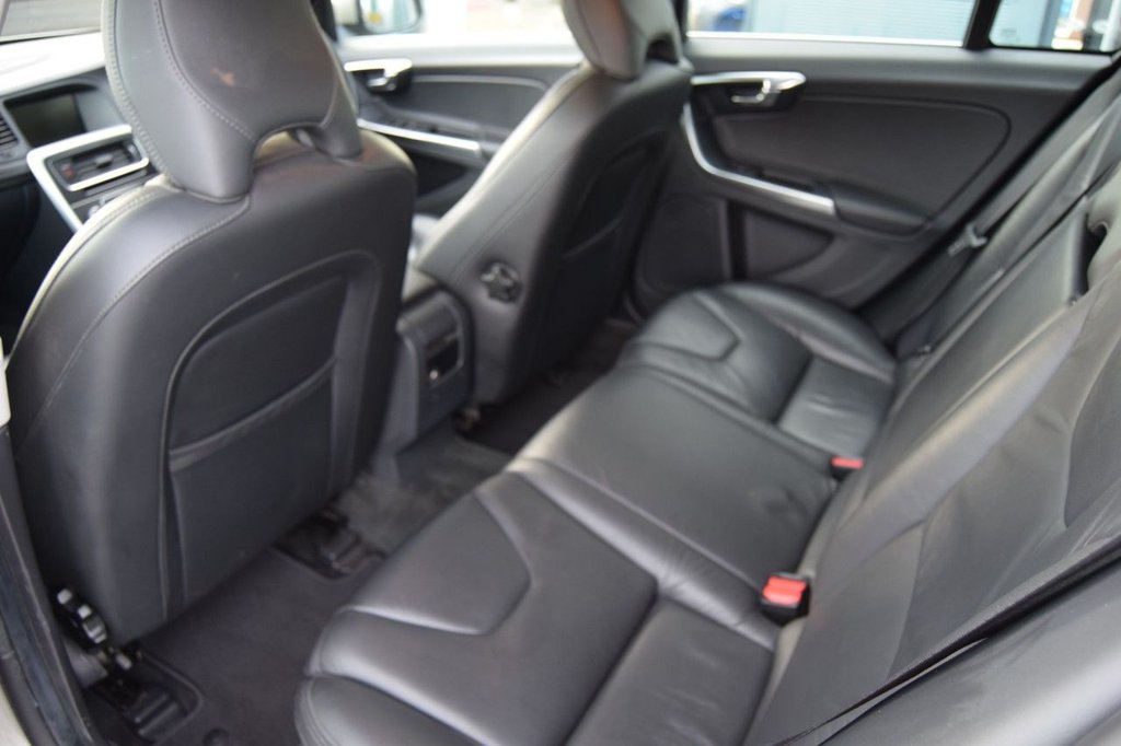 Used Volvo V60 2012 for sale - 76406969: Photo 22