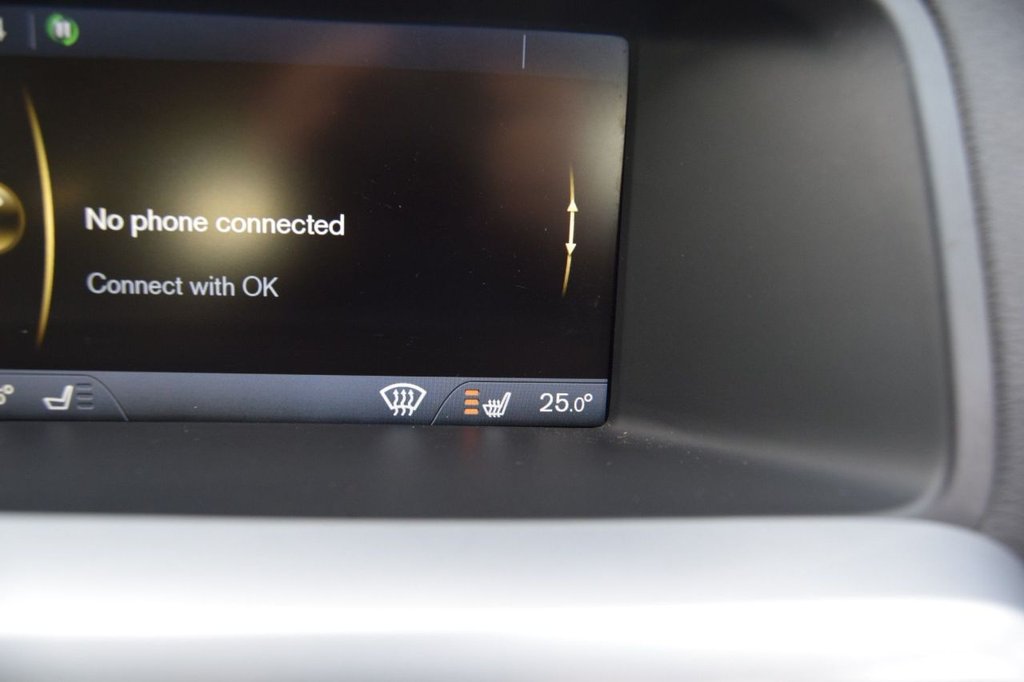 Used Volvo V60 2012 for sale - 76406969: Photo 31