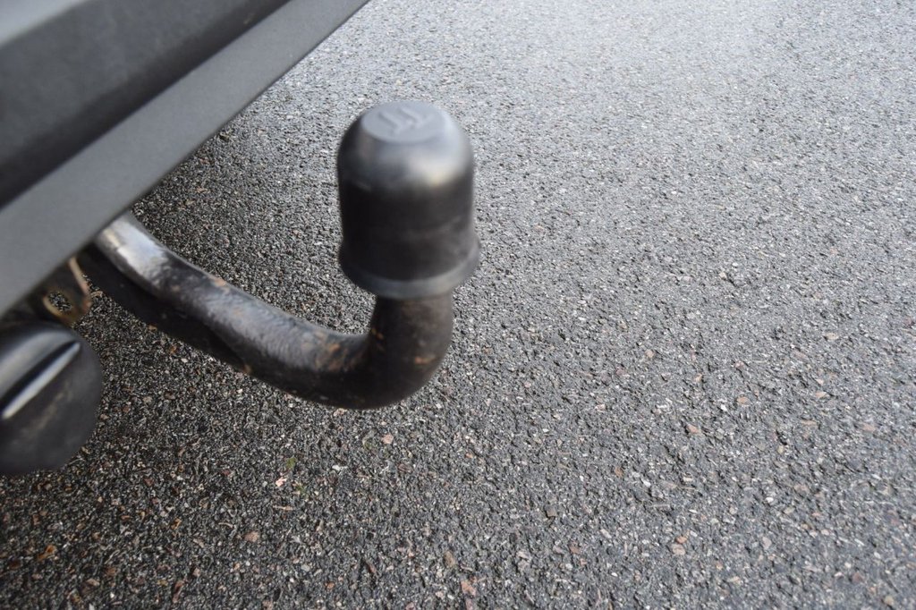 Used Volvo V60 2012 for sale - 76406969: Photo 32