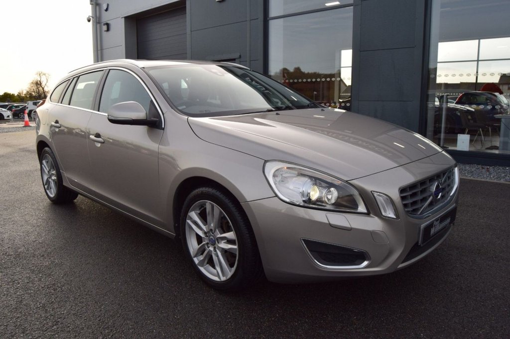 Used Volvo V60 2012 for sale - 76406969: Photo 7