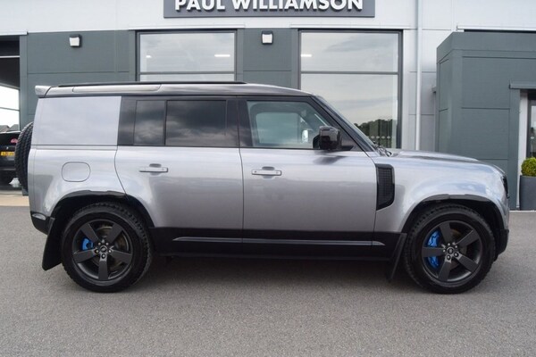 Used Land Rover Defender 2023 for sale - 75009719: Photo 7