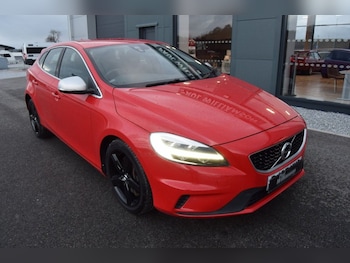 Used Volvo V40 2017 for sale - 77227532: Photo