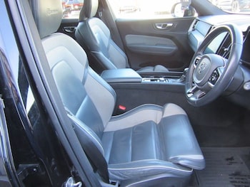 Used Volvo XC60 2019 for sale - 78056236: Photo