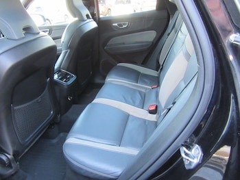 Used Volvo XC60 2019 for sale - 78056236: Photo