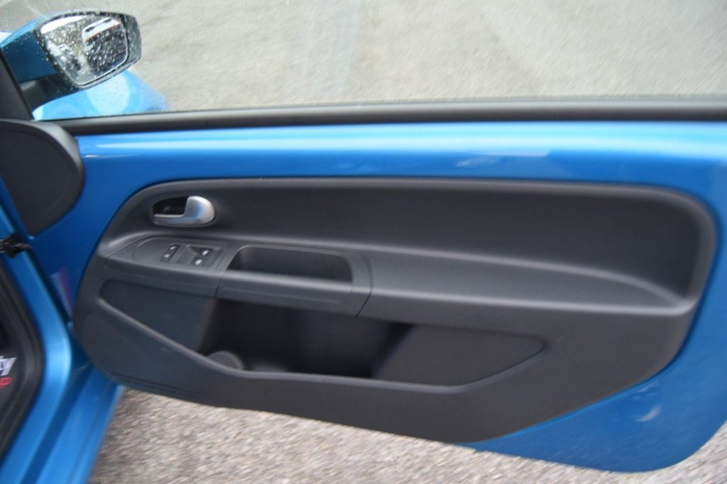 Used Volkswagen up! 2021 for sale - 77507352: Photo 28