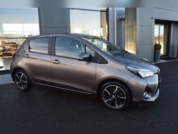 Used Toyota Yaris 2016 for sale - 76724896: Photo