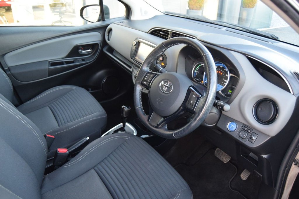 Used Toyota Yaris 2016 for sale - 76724896: Photo 8