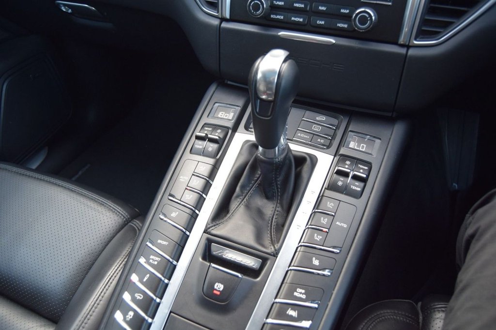 Used Porsche Macan 2018 for sale - 77820745: Photo 34