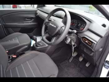 Used Dacia Sandero Stepway 2023 for sale - 74092225: Photo
