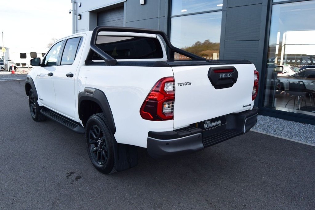 Used Toyota Hilux 2023 for sale - 77936682: Photo 15