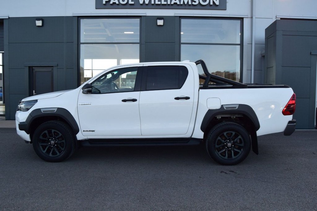 Used Toyota Hilux 2023 for sale - 77936682: Photo 17