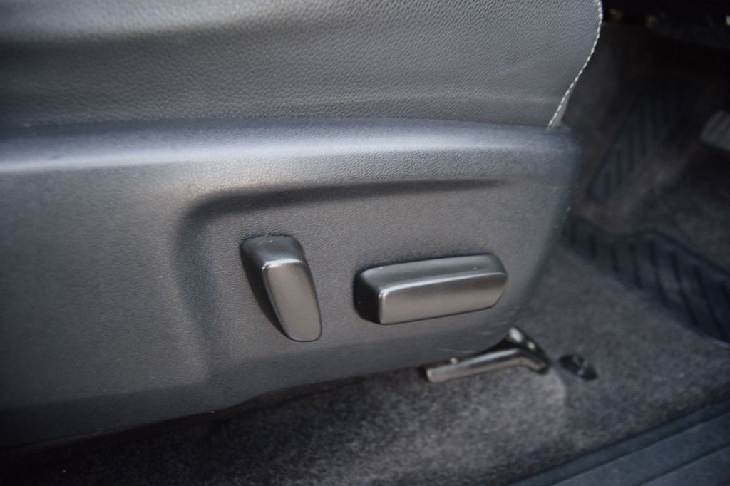 Used Toyota Hilux 2023 for sale - 77936682: Photo 31