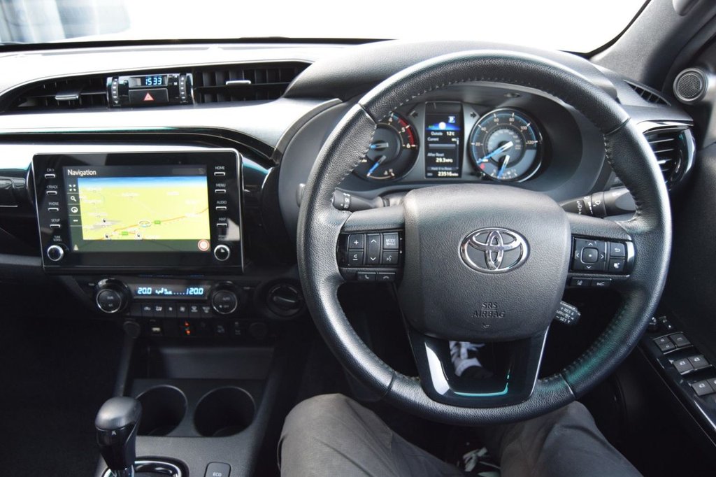 Used Toyota Hilux 2023 for sale - 77936682: Photo 34