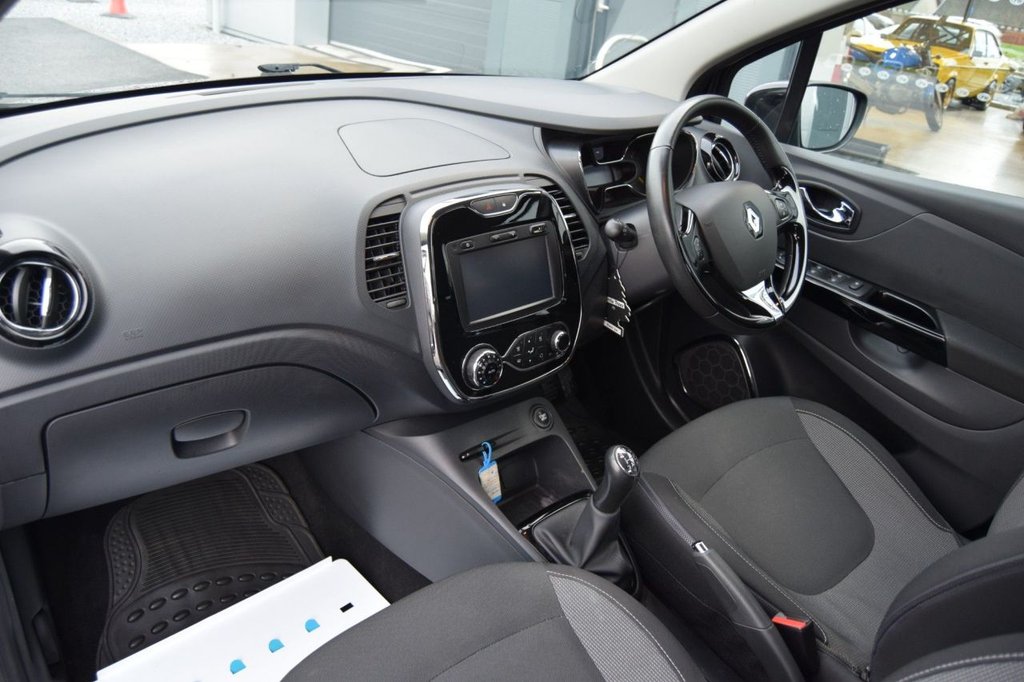 Used Renault Captur 2014 for sale - 76670519: Photo 19