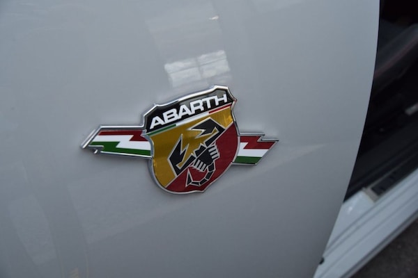 Used Abarth 695 2024 for sale - 75462183: Photo 32