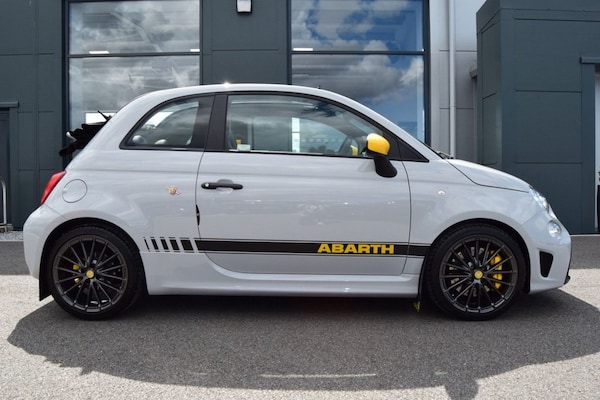 Used Abarth 695 2024 for sale - 75462183: Photo 8