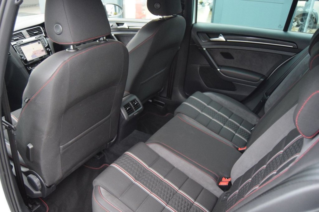 Used Volkswagen Golf 2016 for sale - 76883532: Photo 26