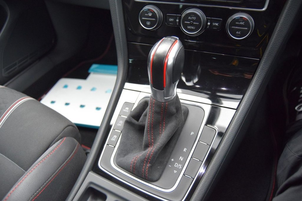 Used Volkswagen Golf 2016 for sale - 76883532: Photo 33